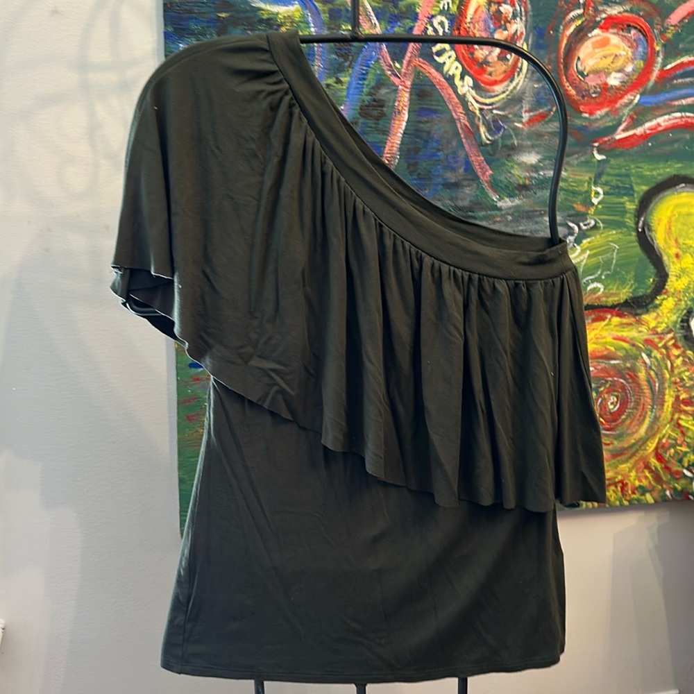 Anthropologie one shoulder tee in medium, olive green